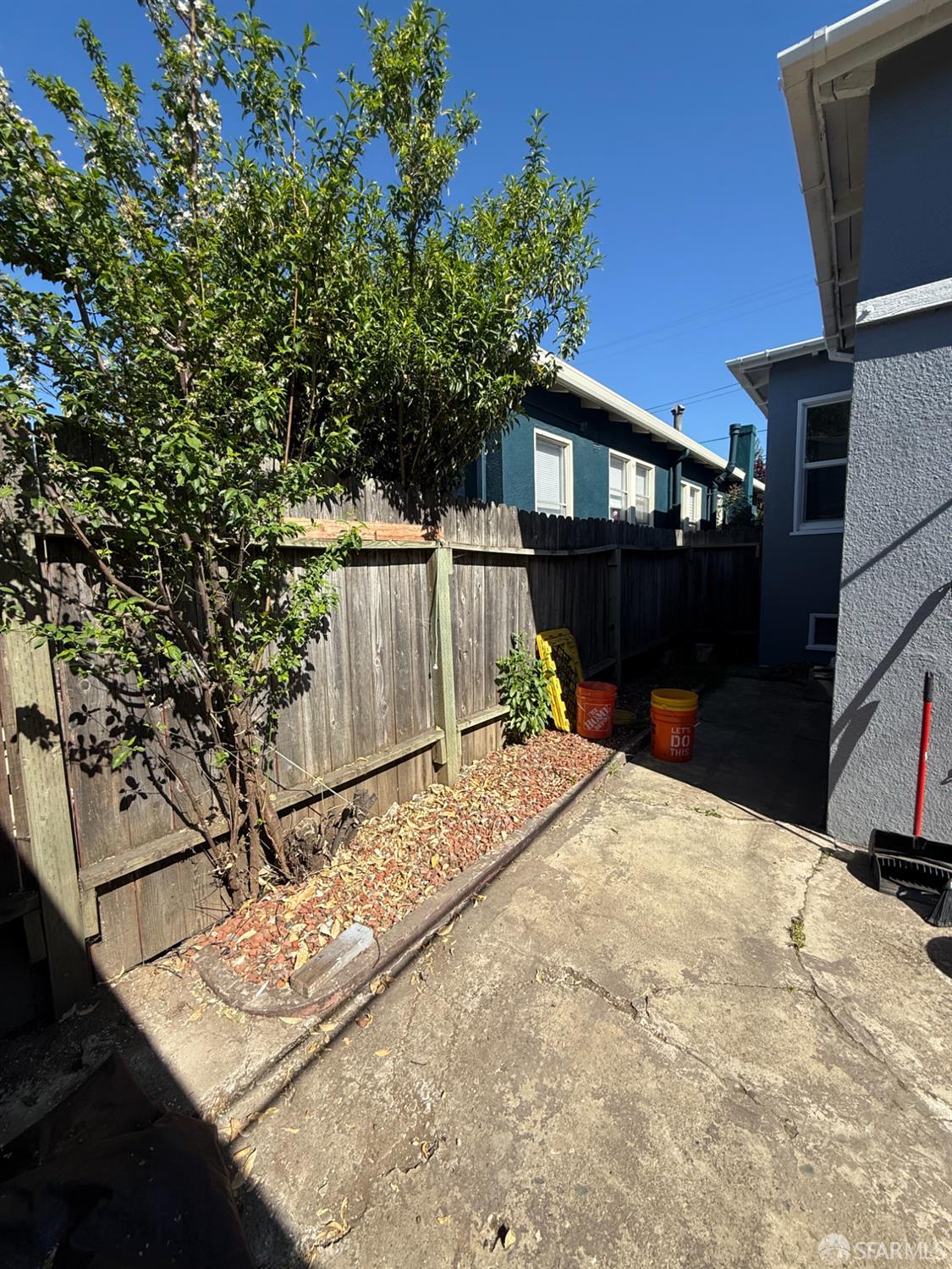 Property photo 44