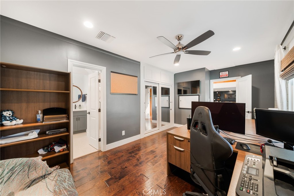 Property photo 31