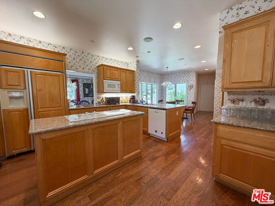 Property photo 44