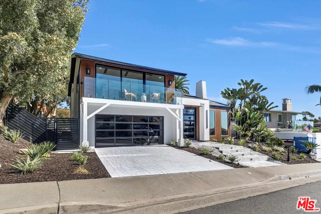 Property photo 35