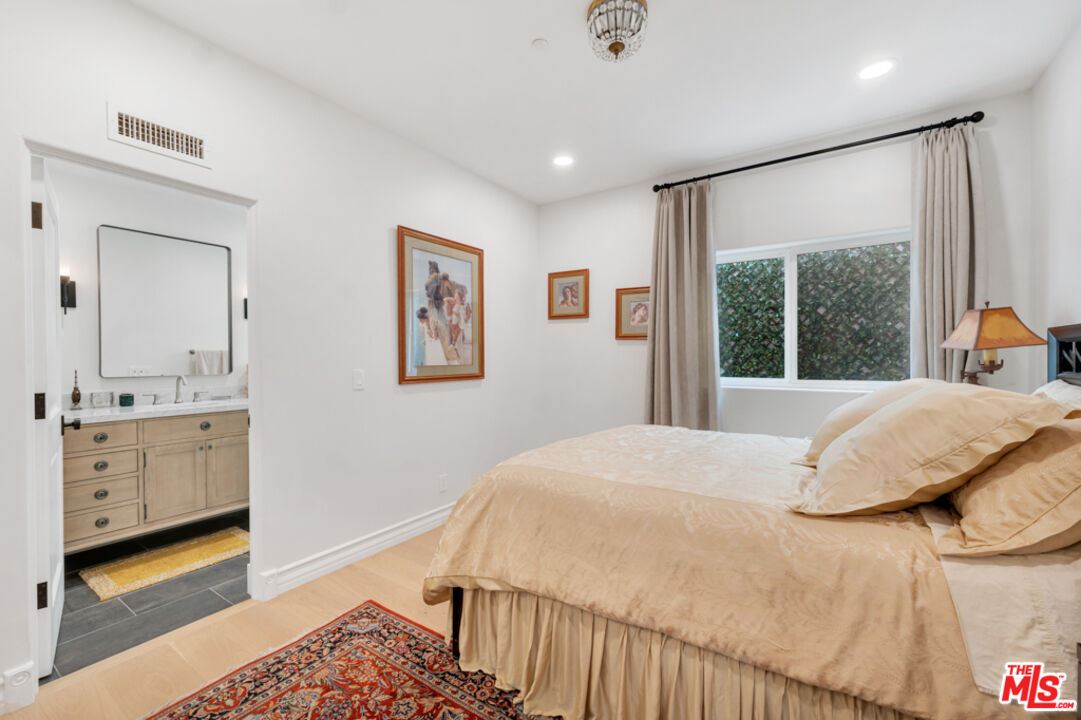 Property photo 50