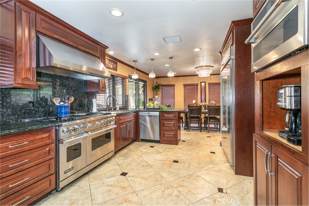 Property photo 24