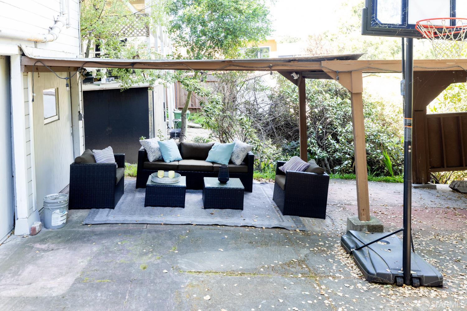 Property photo 46