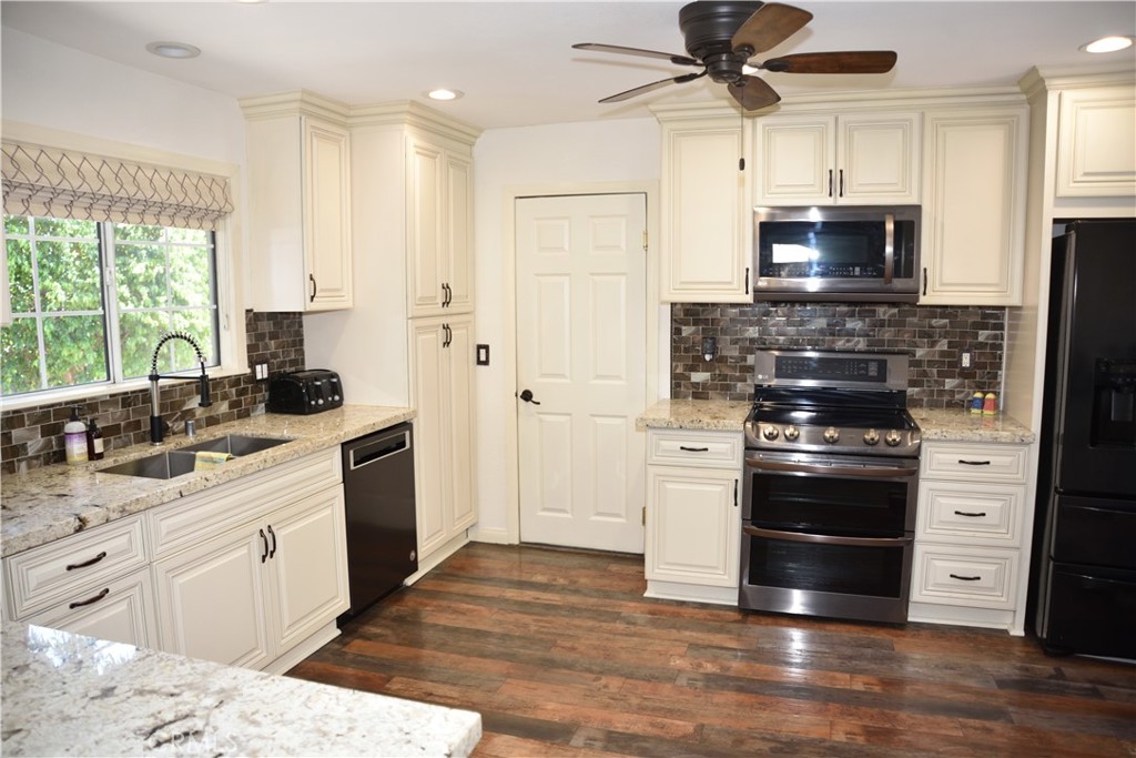 Property photo 16