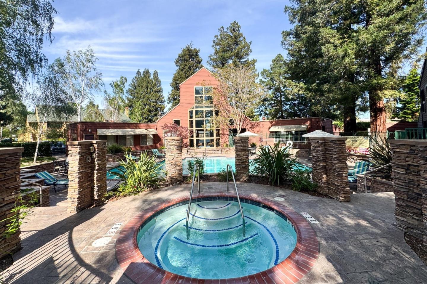 Property photo 40