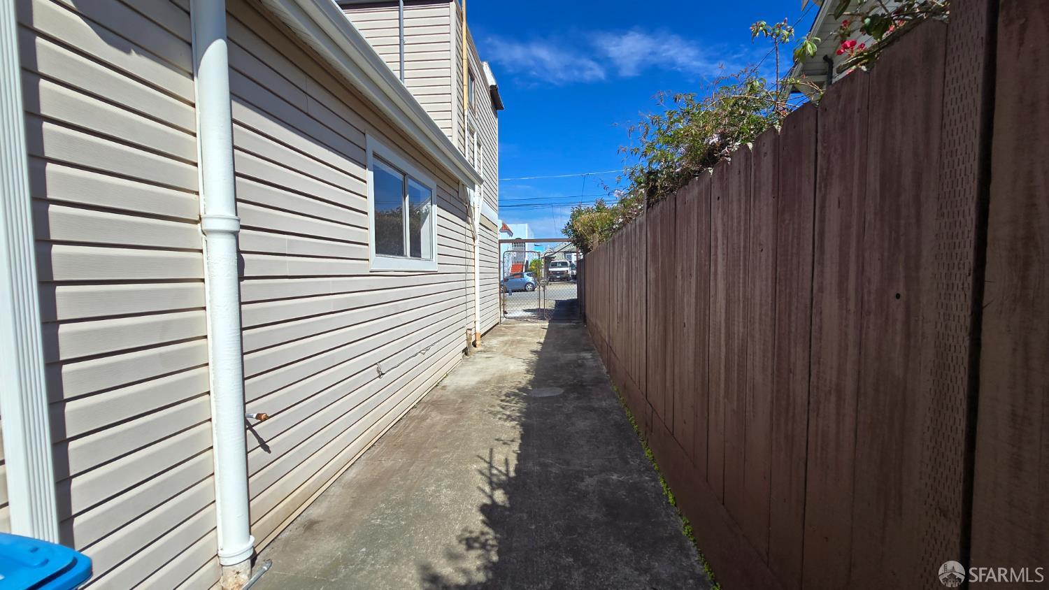 Property photo 35