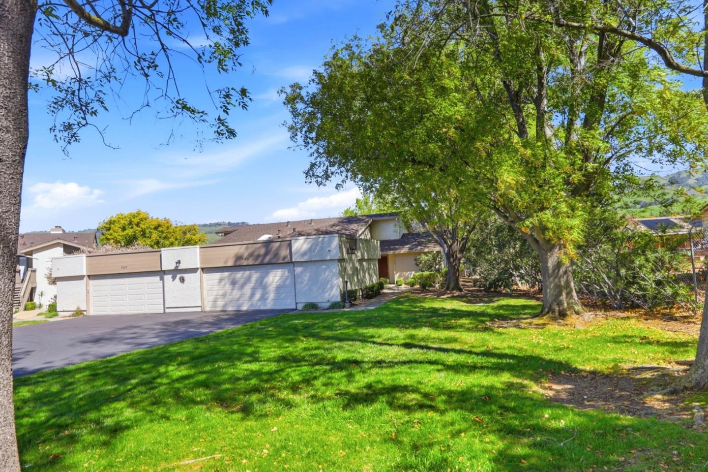 Property photo 44