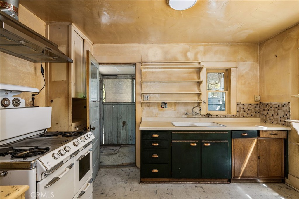 Property photo 28
