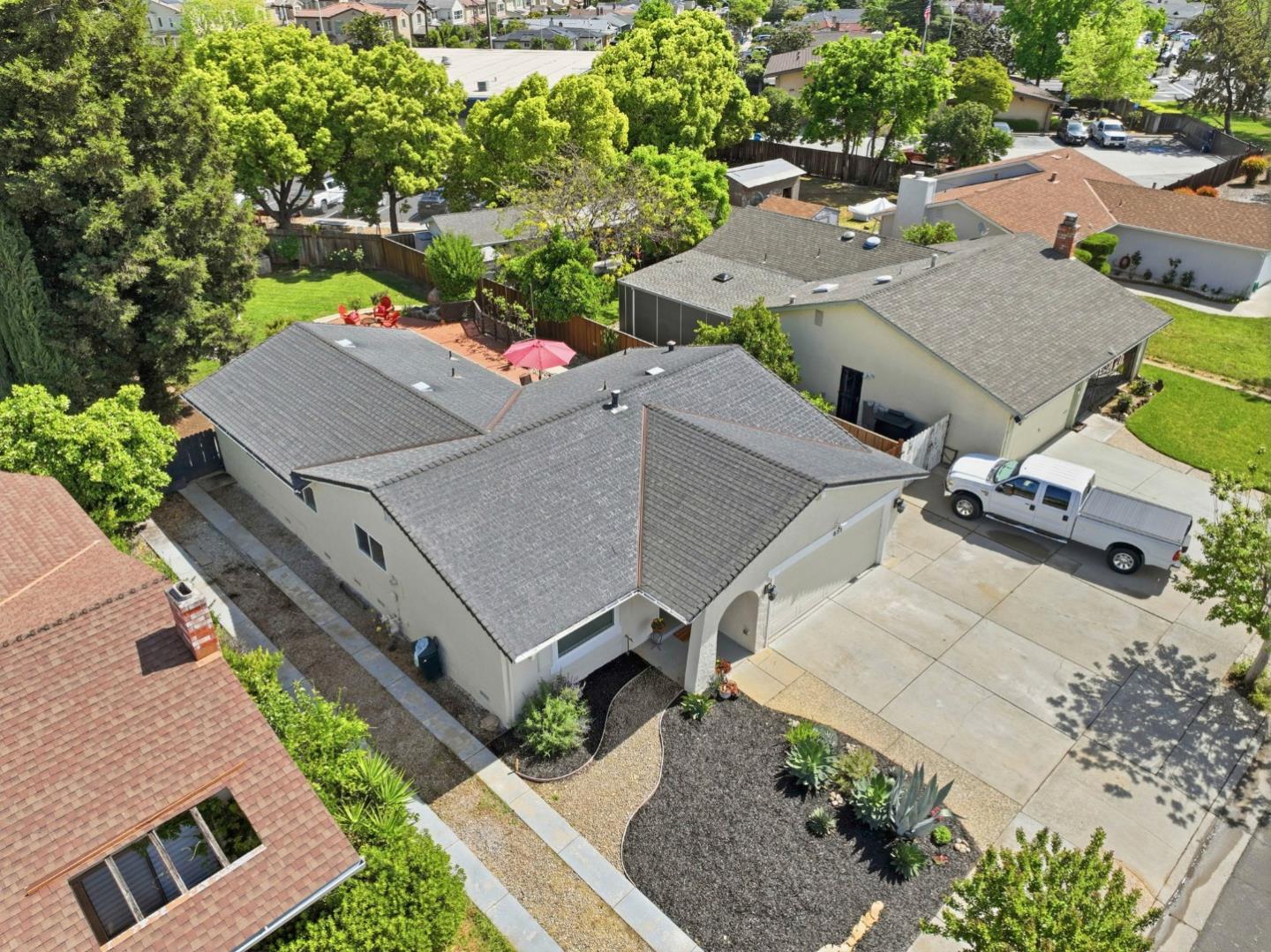 Property photo 37