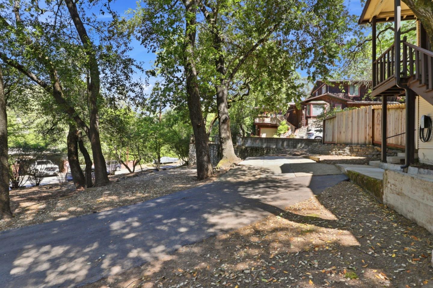 Property photo 31