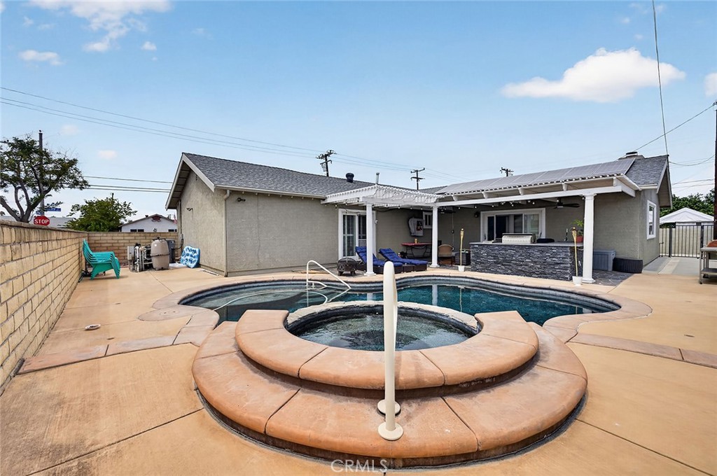 Property photo 36