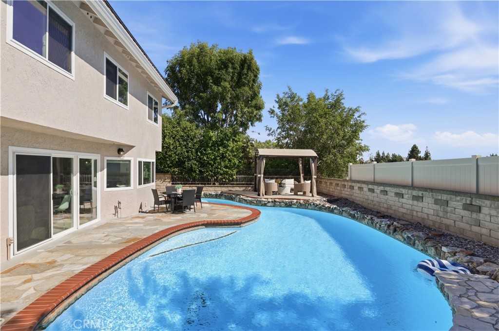 Property photo 37