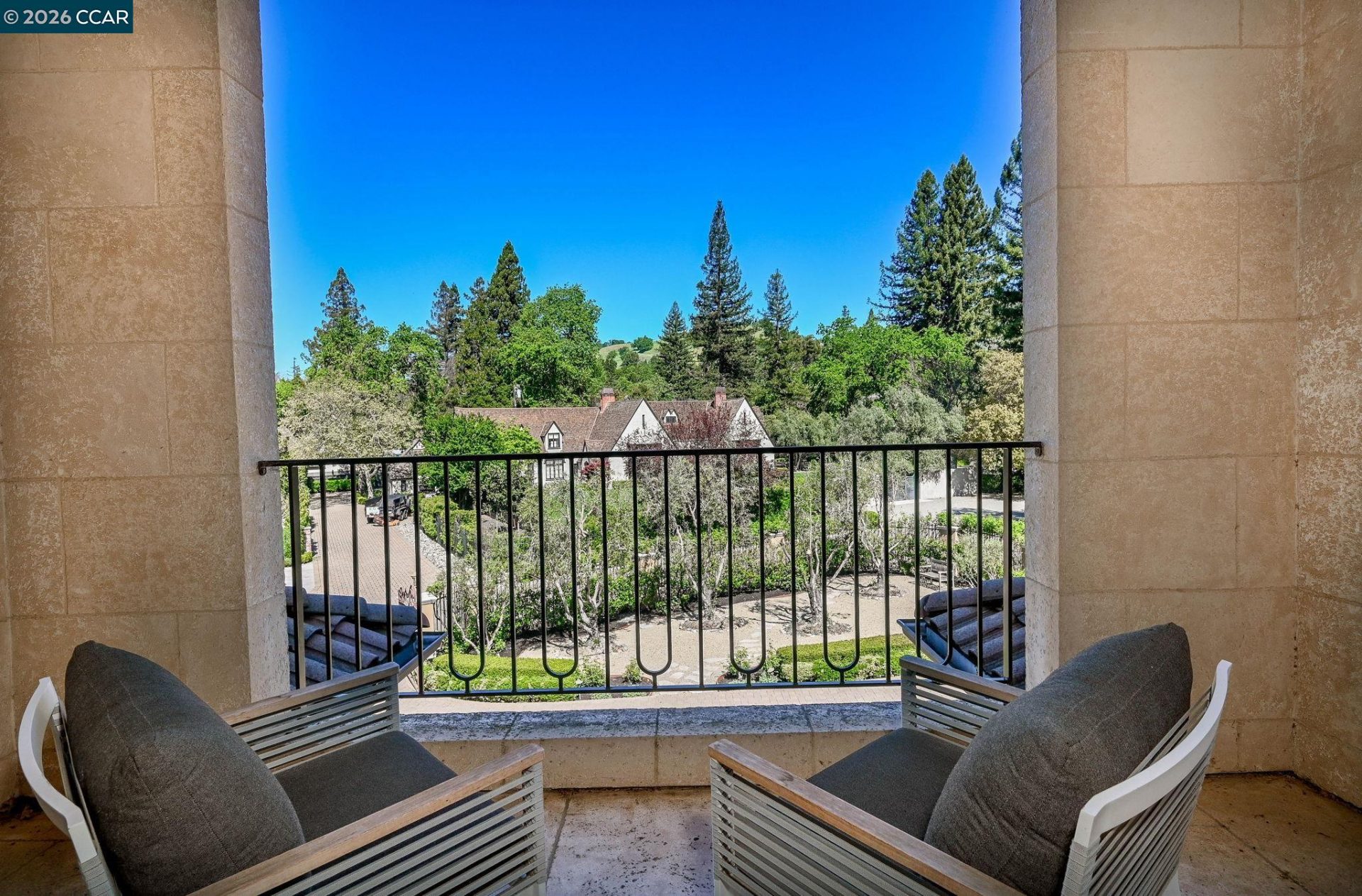 Property photo 31