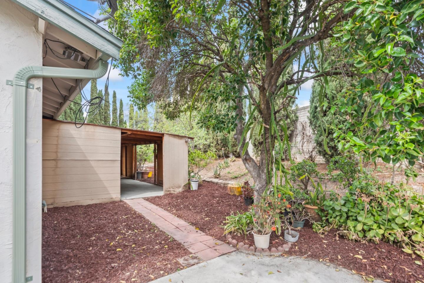Property photo 35
