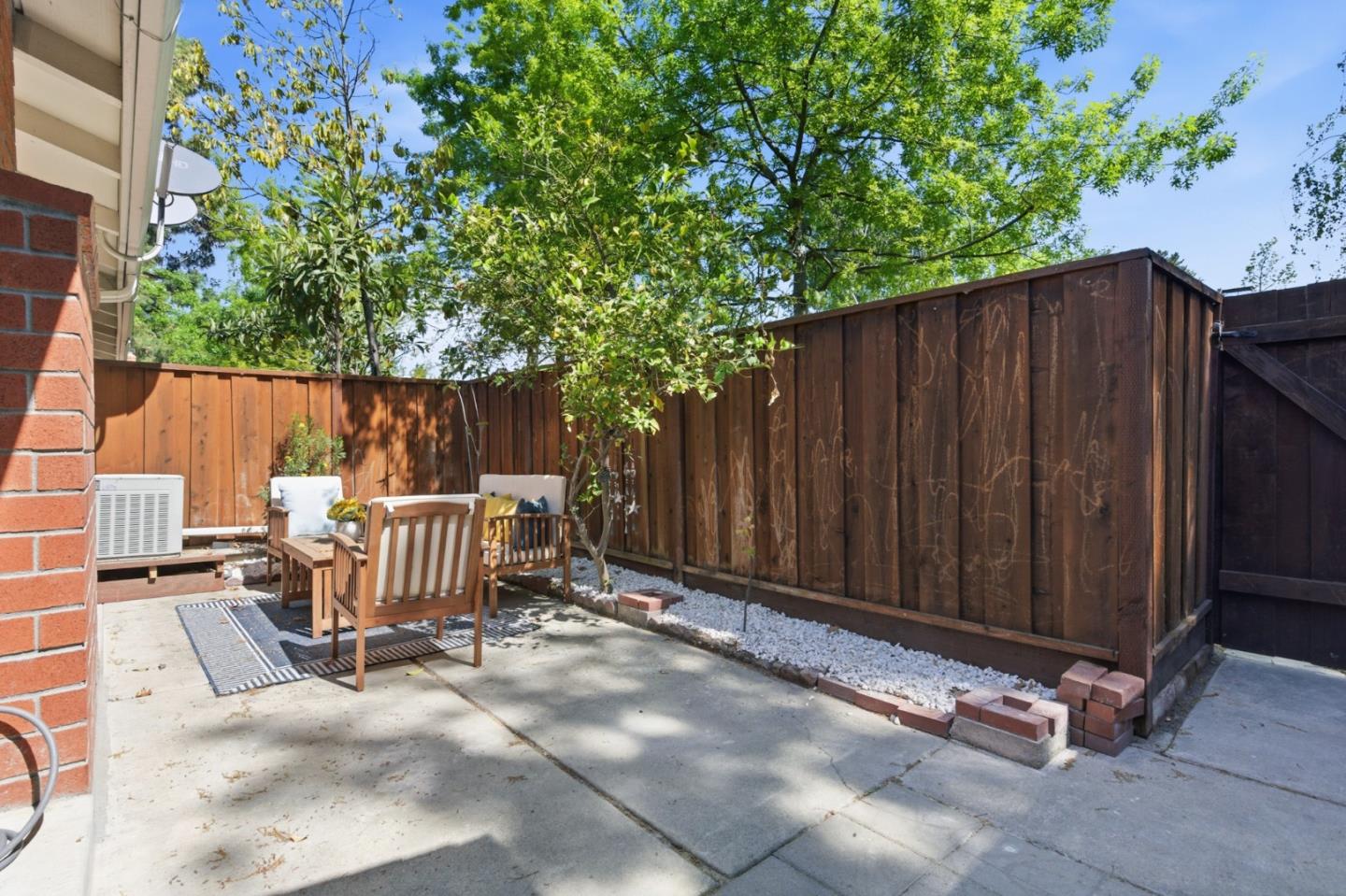 Property photo 42