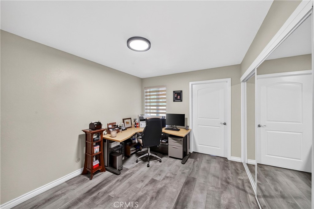 Property photo 32