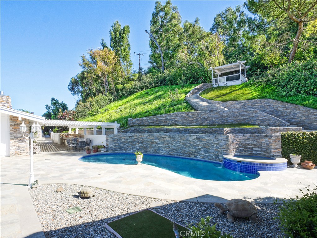 Property photo 25