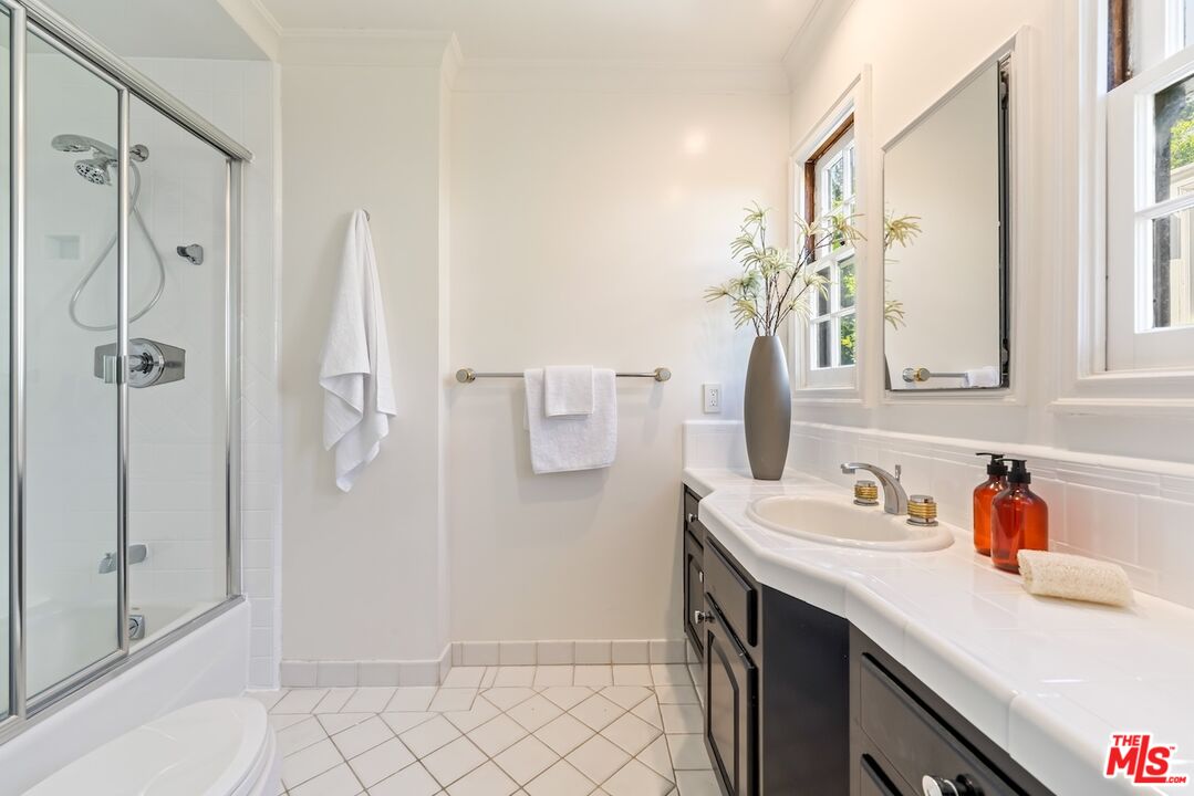 Property photo 46