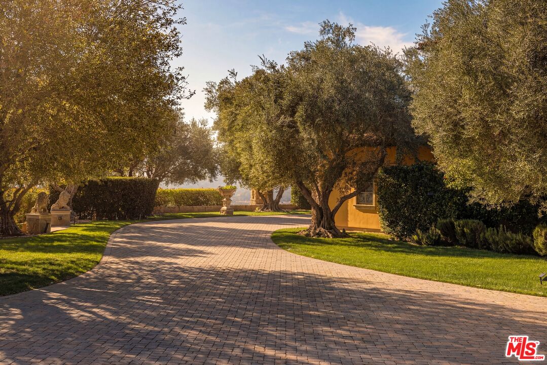 Property photo 46