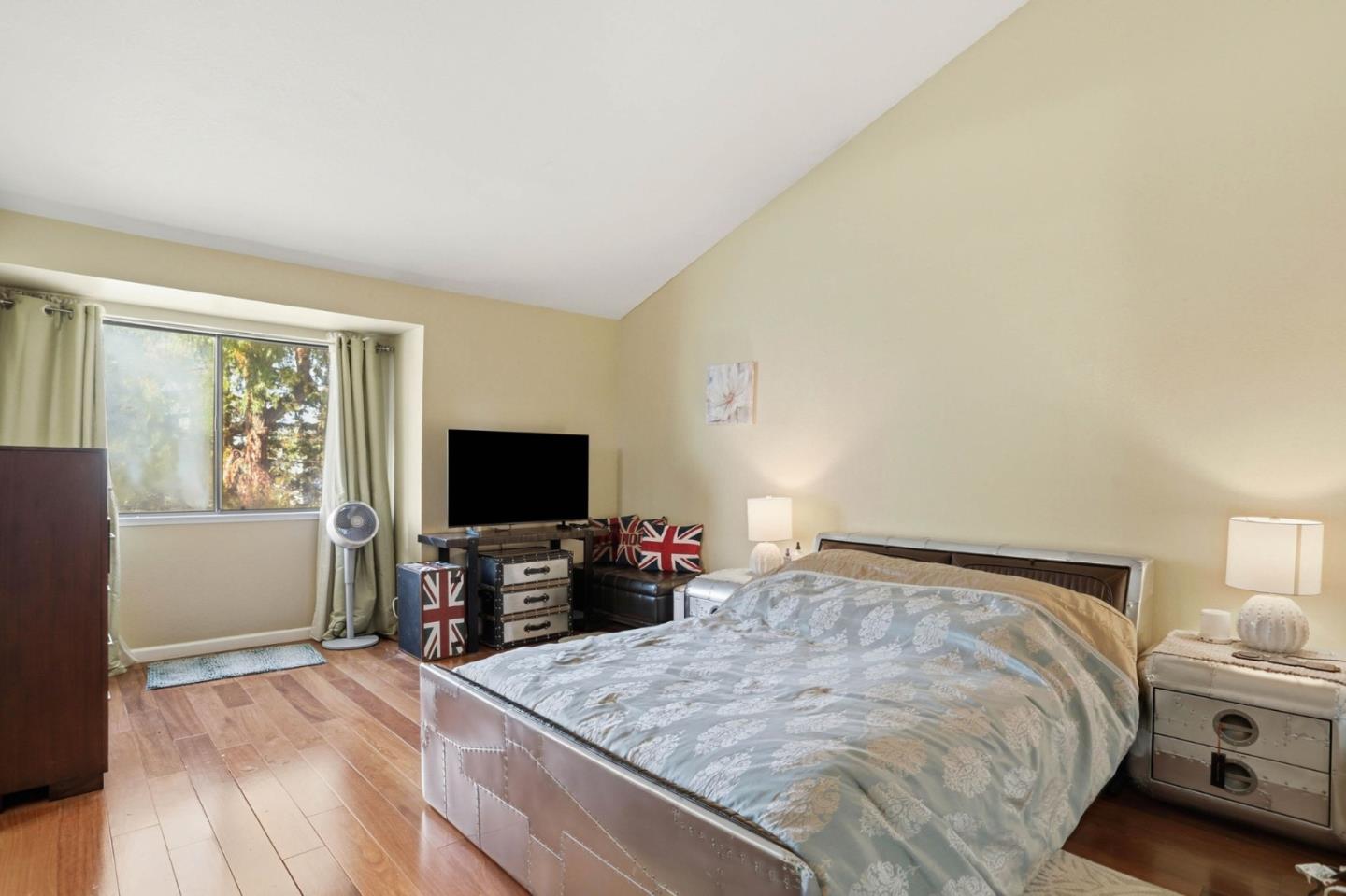 Property photo 31