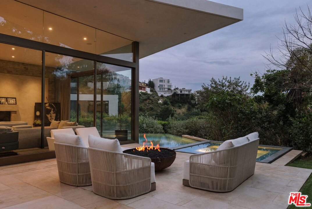 Property photo 32