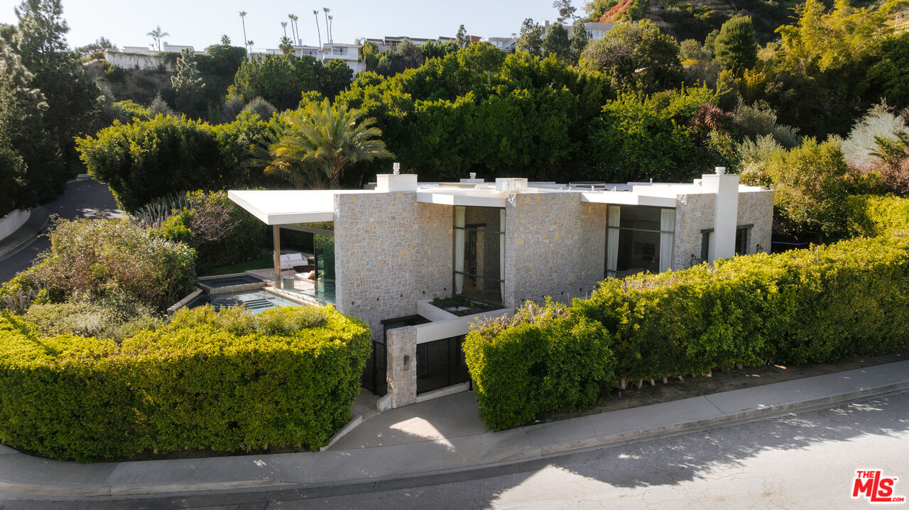 Property photo 35