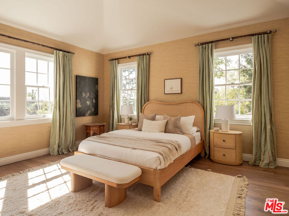 Property photo 24