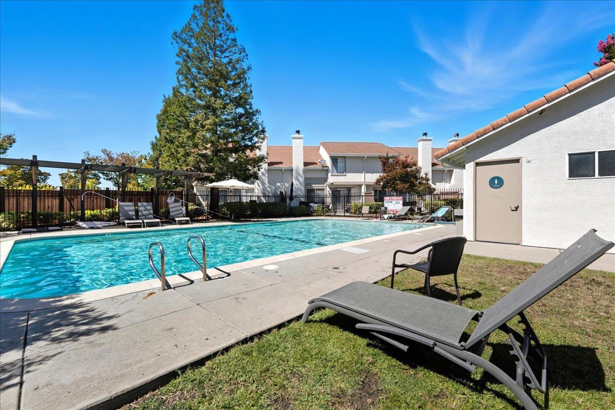 Property photo 35