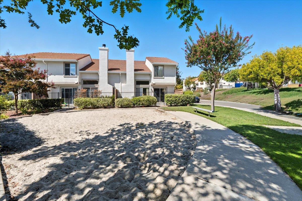 Property photo 36