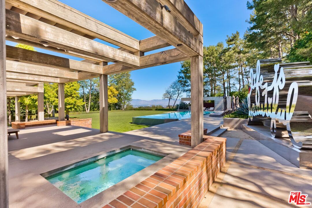 Property photo 47