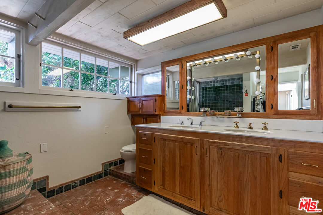 Property photo 30