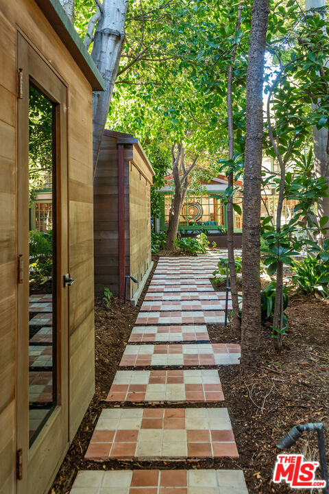 Property photo 36