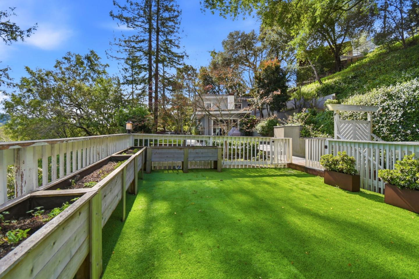 Property photo 35