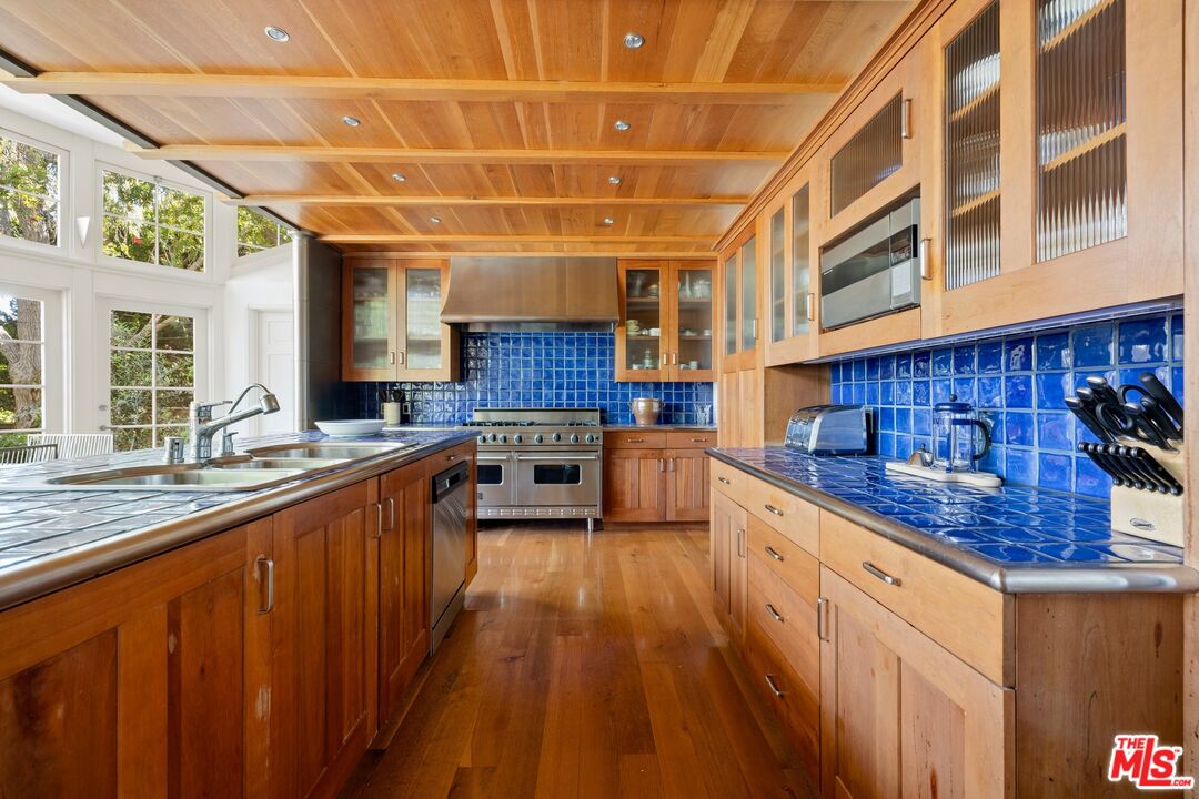 Property photo 23