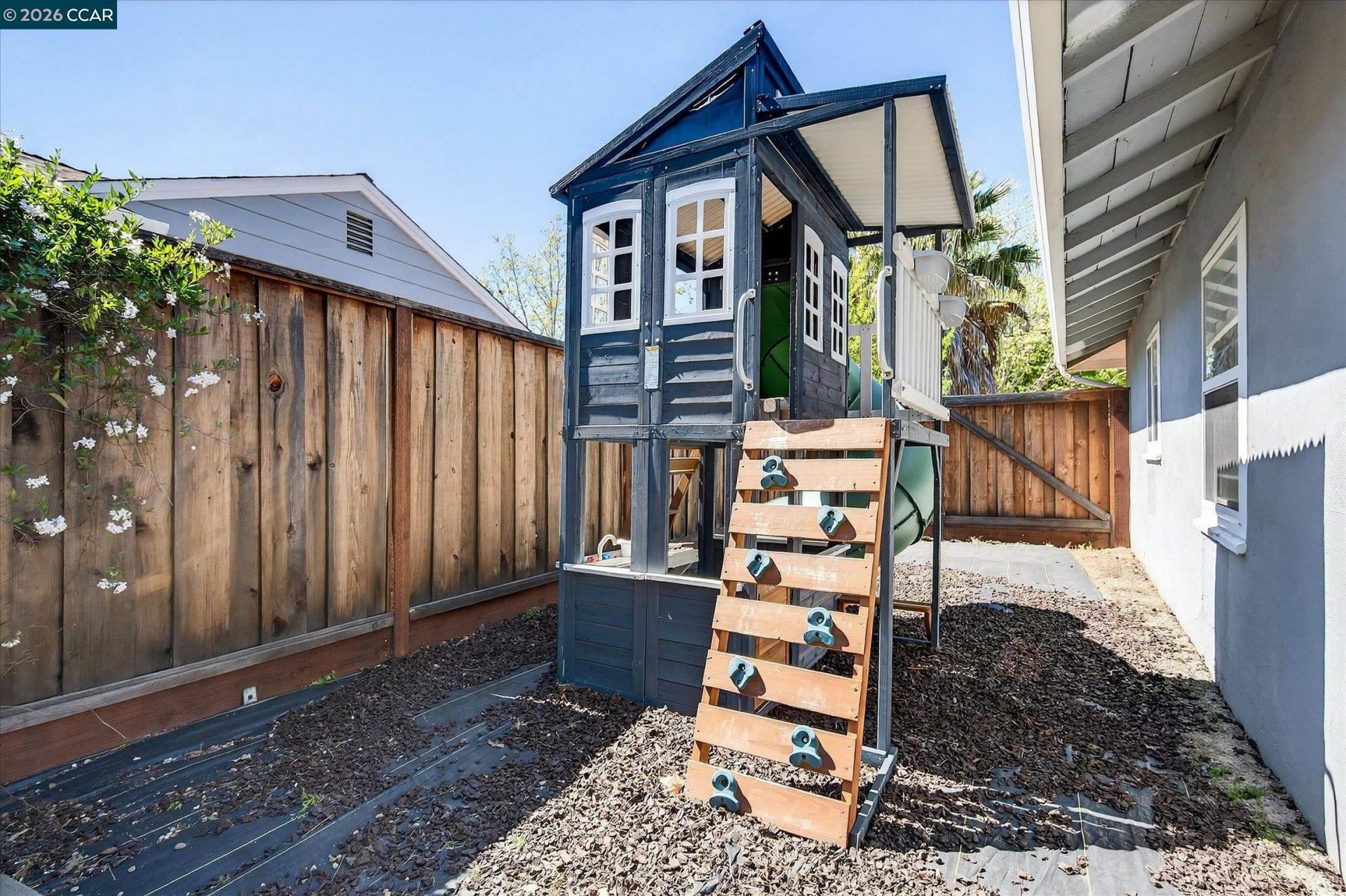Property photo 33