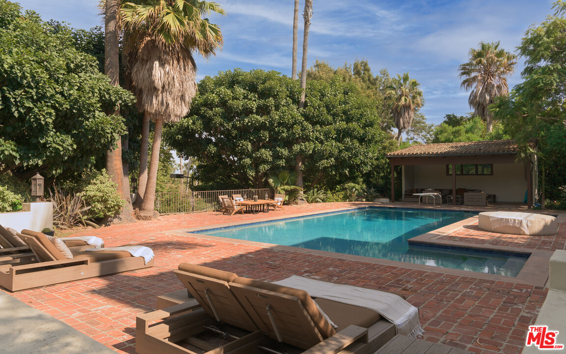 Property photo 43