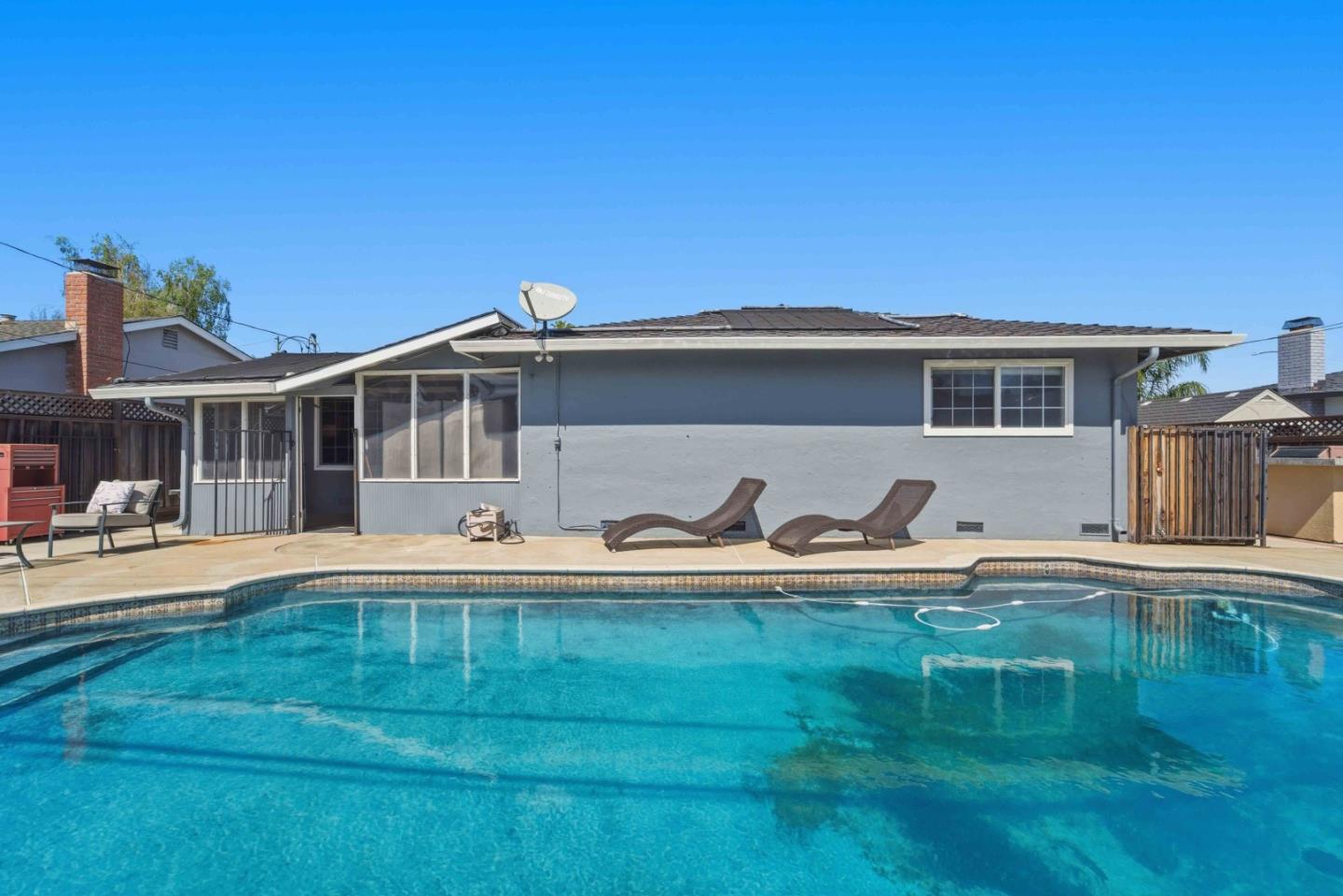 Property photo 37