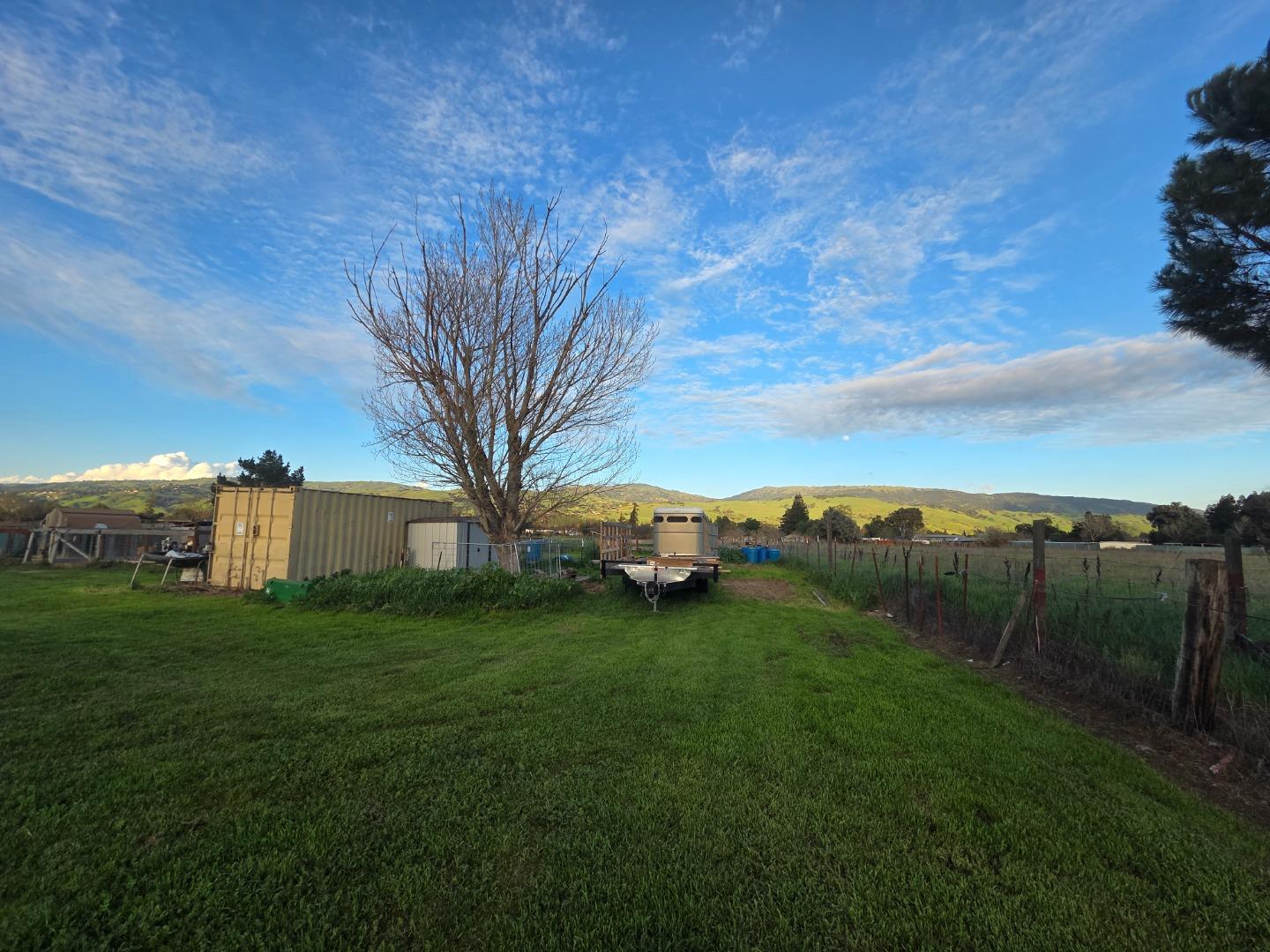 Property photo 33