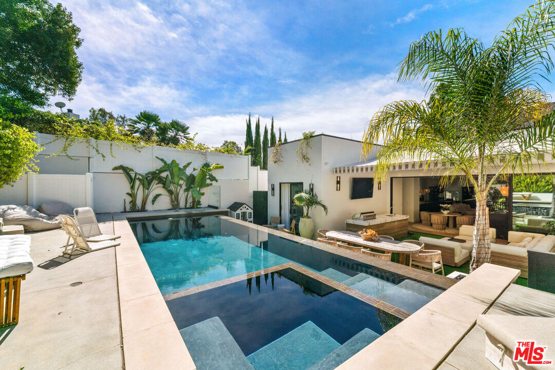 Property photo 33