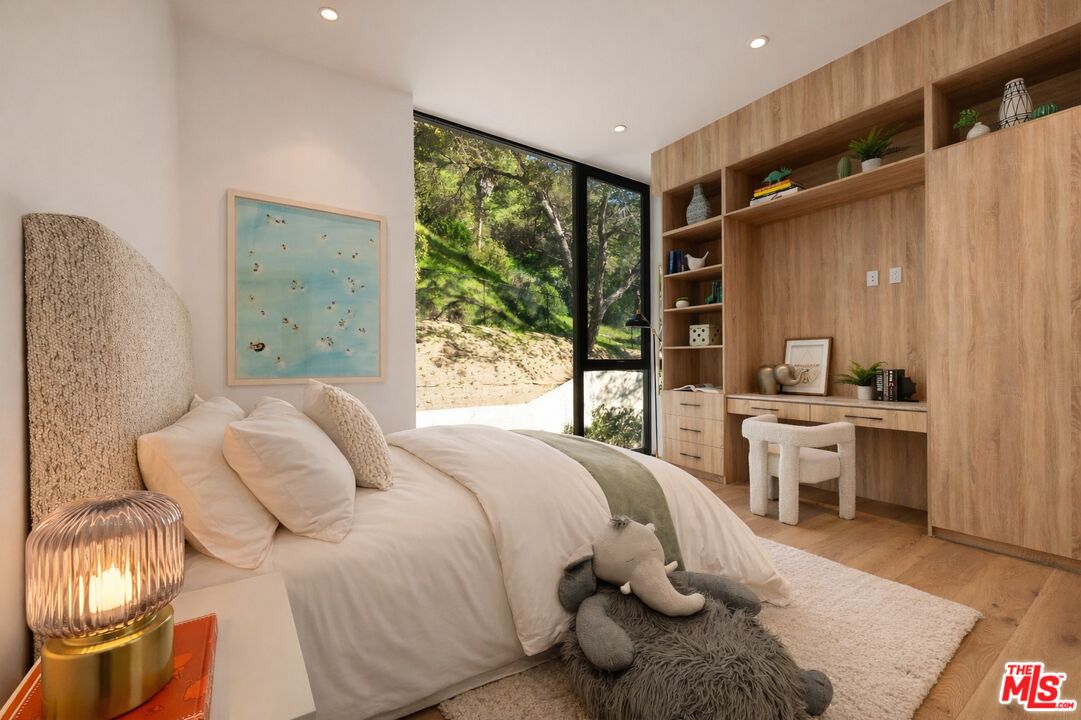 Property photo 28