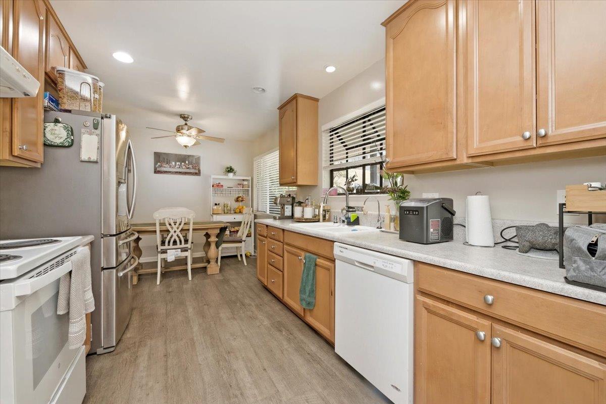 Property photo 31