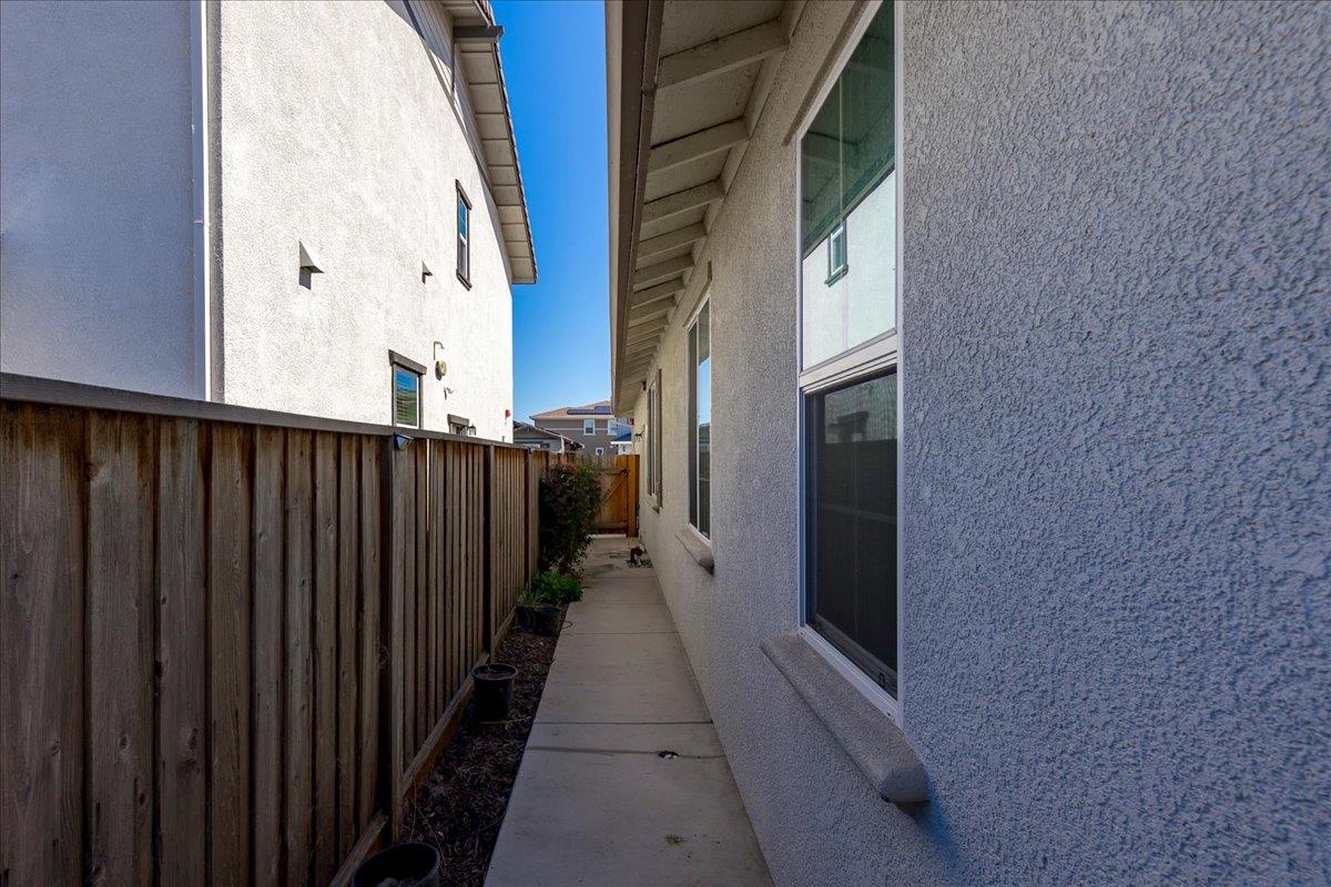 Property photo 44
