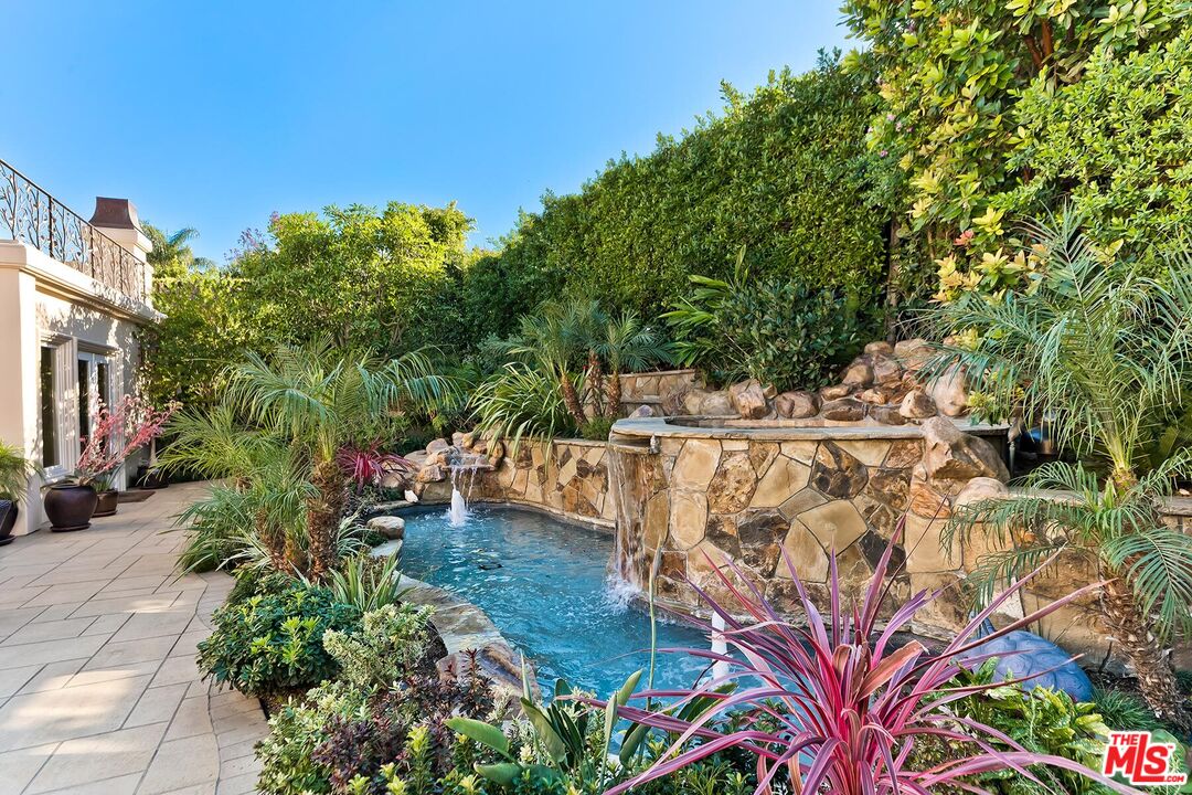 Property photo 37