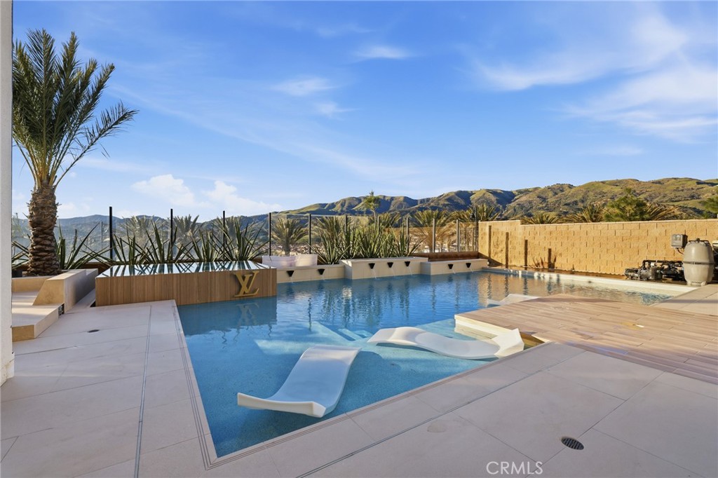 Property photo 40