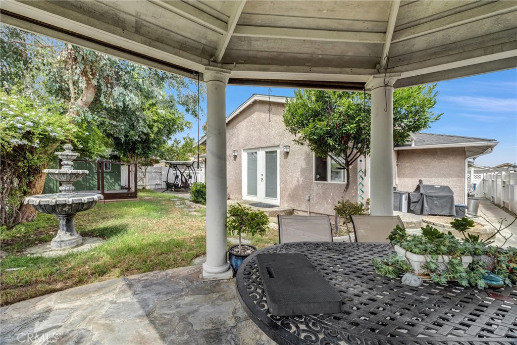 Property photo 33
