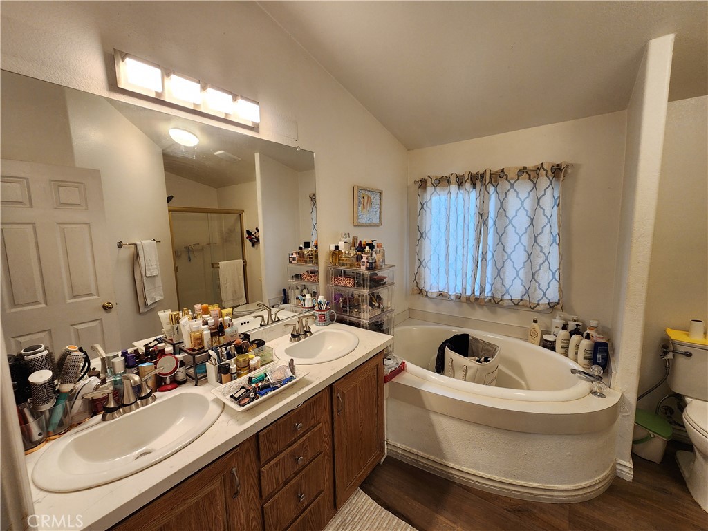 Property photo 33
