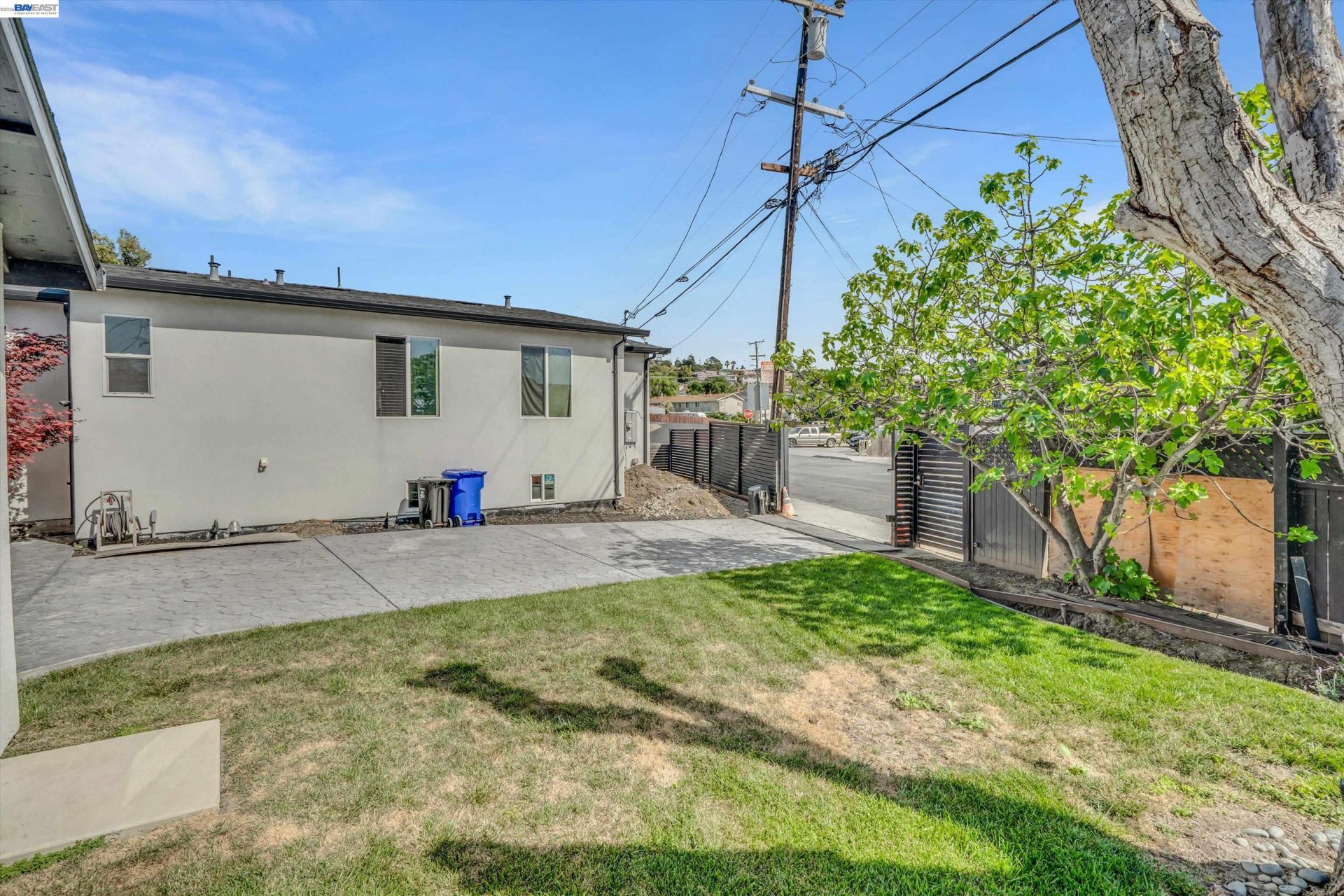 Property photo 28
