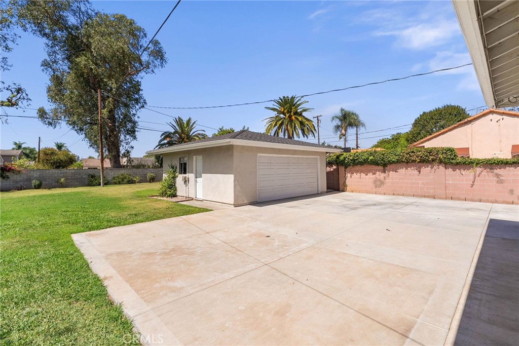 Property photo 44