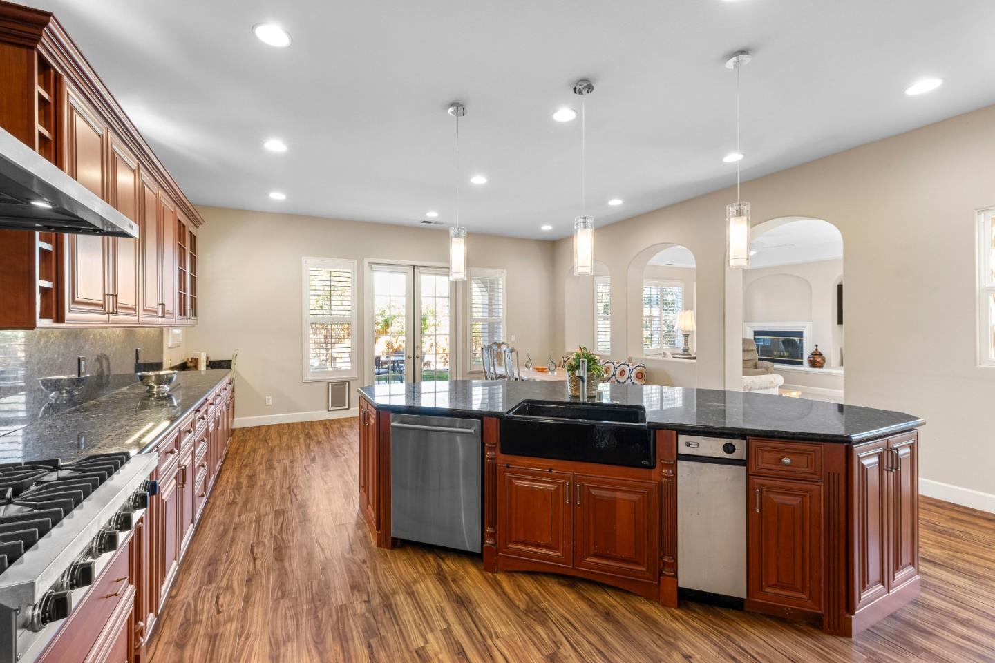 Property photo 31