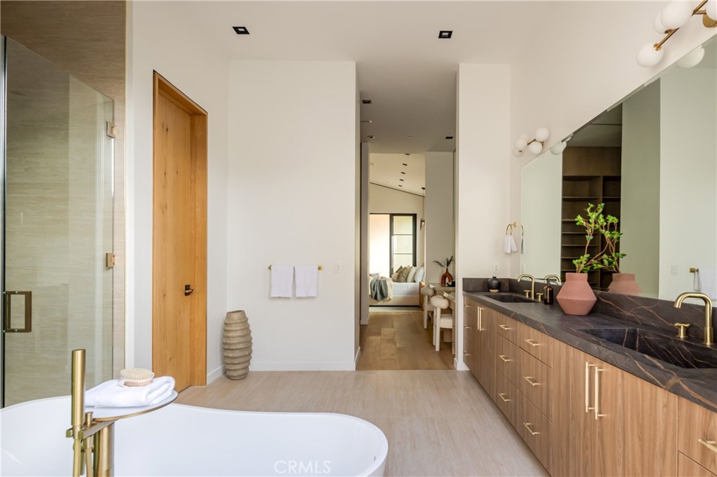 Property photo 50